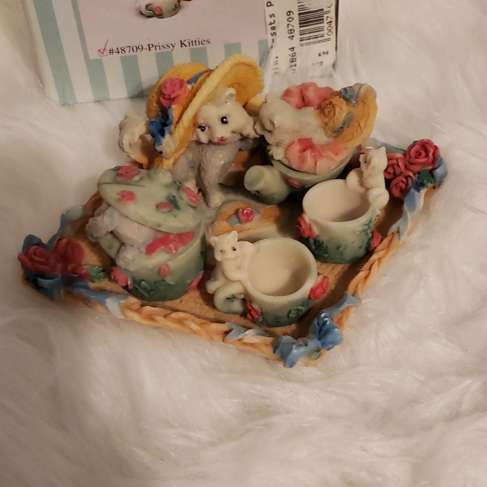 Miniature tea sets - Picture 2 of 6